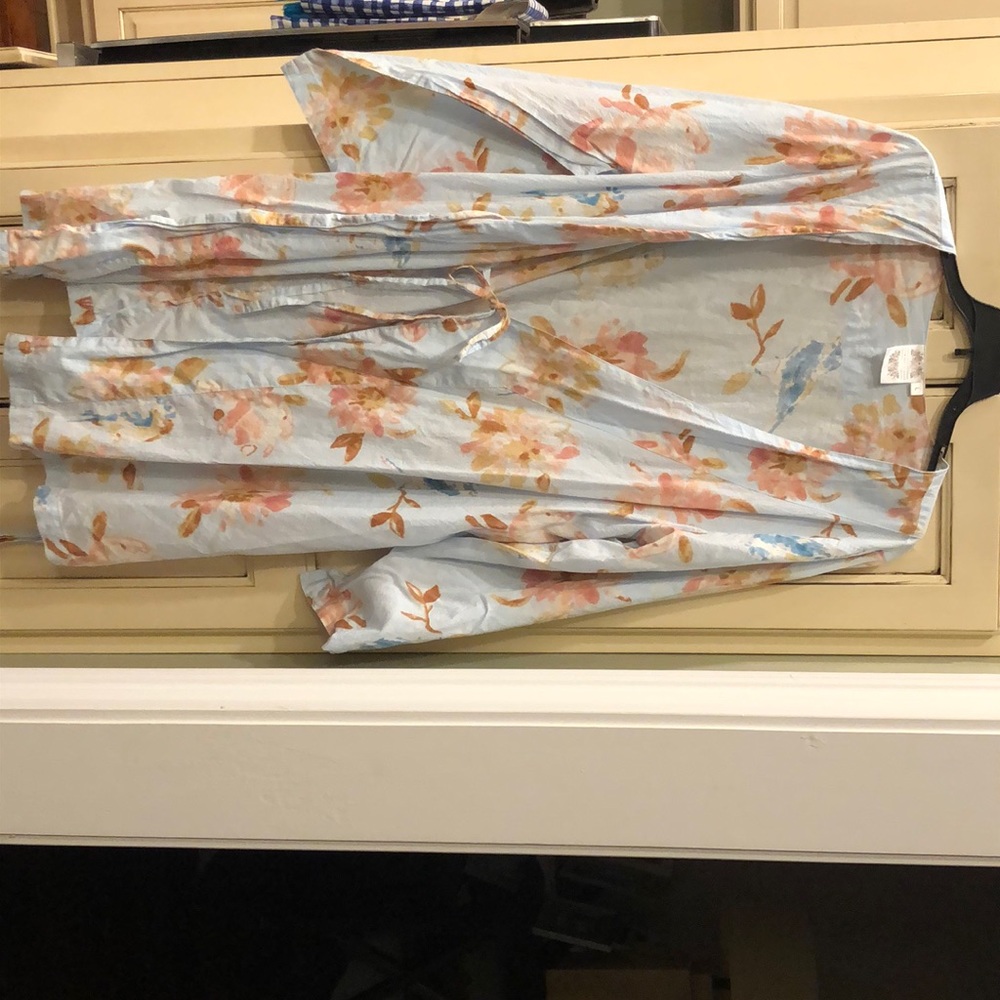 EUC Plum Pretty Sugar Sz LG Robe